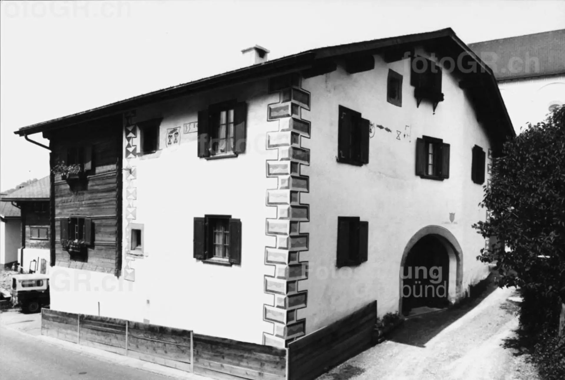 02_Sanierung und Umbau Wohnhaus Canossa mit Stall_Via principala Laax_vorher